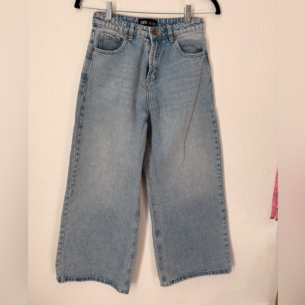 ZARA Light Wash Blue Wide Leg Jeans Used Size USA 8
Denim Pants